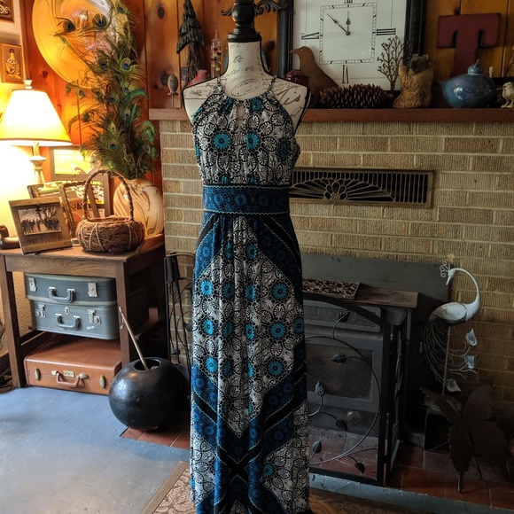 London Style Dresses & Skirts - Maxi London style long dress sleeveless halter